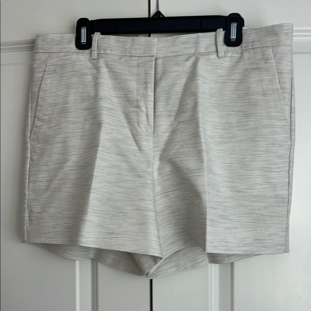 GAP White Bermuda Shorts Classic Fit Lightweight